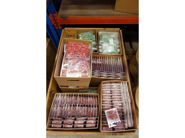 Pallet adereindhuizen tru components - afbeelding 2 van  4