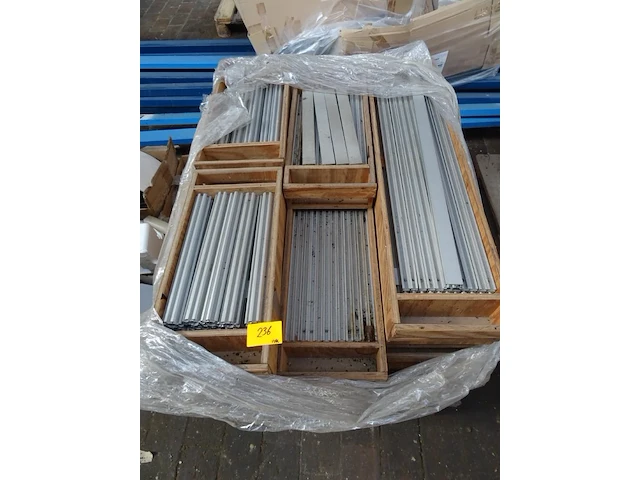 Pallet alu profielen - afbeelding 2 van  4