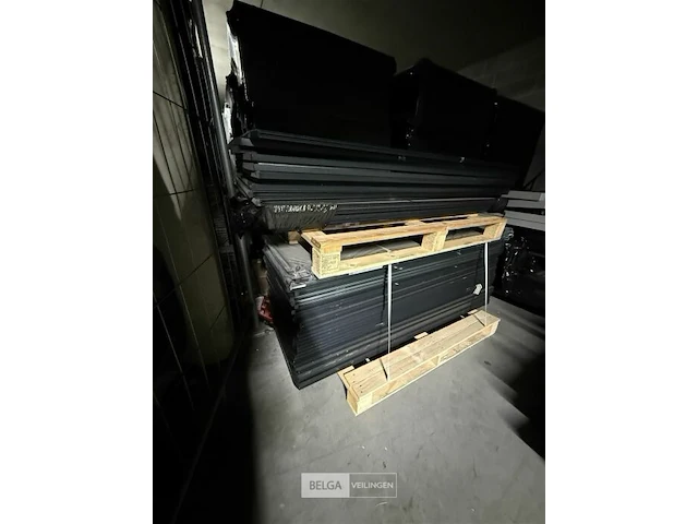 Pallet alu tussenwanden h160xb48xd1,5 cm - afbeelding 1 van  2