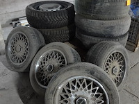 Pallet banden + velg - afbeelding 1 van  4