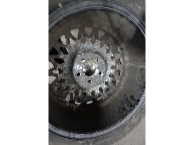 Pallet banden + velg - afbeelding 4 van  4