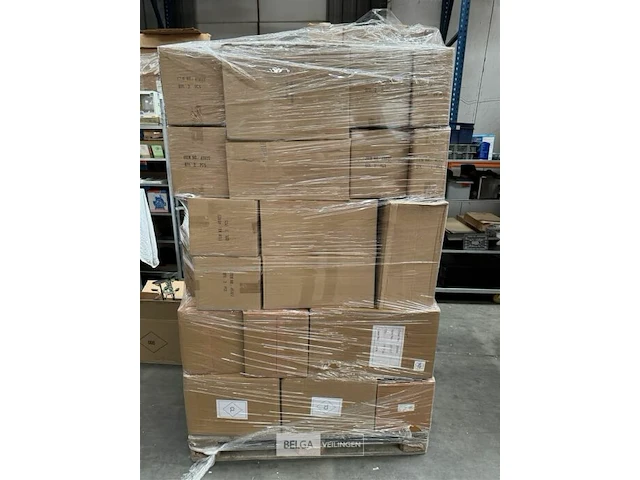 Pallet beeldjes, kandelaars, windmuziek - afbeelding 3 van  6