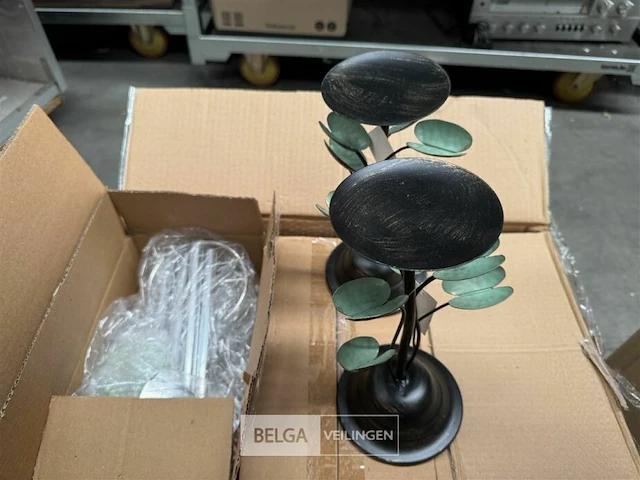 Pallet beeldjes, kandelaars, windmuziek - afbeelding 4 van  6