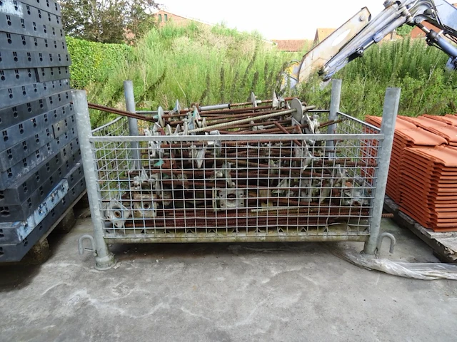 Pallet bekistingspanelen + galva houder met toebehoren - afbeelding 5 van  6