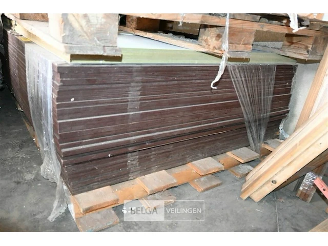 Pallet betonplex bruin - nieuw l250xb125xd1,8 cm - afbeelding 2 van  3