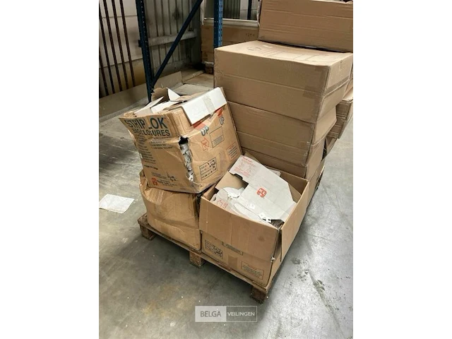 Pallet bijzettafeltjes en kwik lok sluiting - afbeelding 4 van  4
