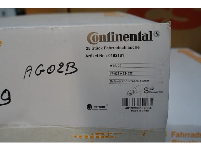 Pallet binnen en buitenbanden continental - afbeelding 5 van  5