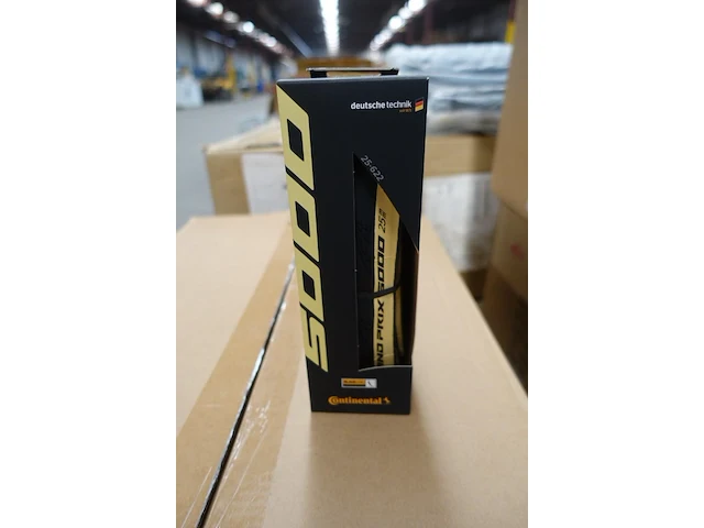 Pallet binnen en buitenbanden continental - afbeelding 2 van  5
