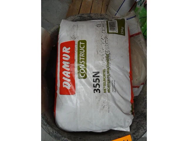 Pallet bouwmaterialen - afbeelding 2 van  3