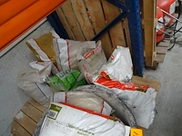Pallet bouwmaterialen - afbeelding 3 van  3