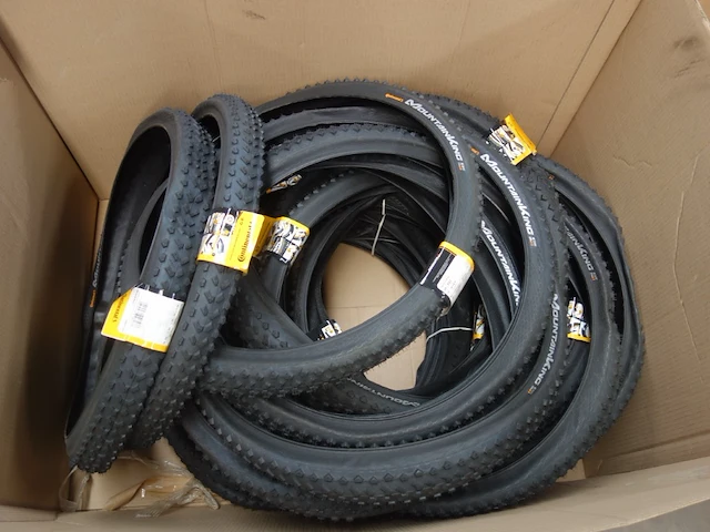 Pallet buitenbanden continental - afbeelding 2 van  3