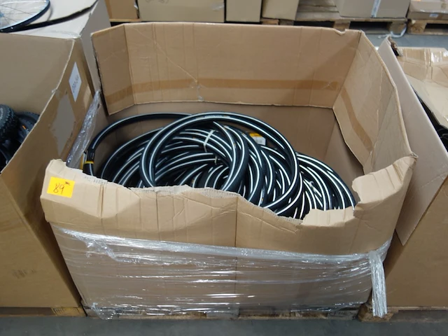 Pallet buitenbanden continental - afbeelding 1 van  4