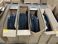 Pallet buitenbanden cst - afbeelding 1 van  5