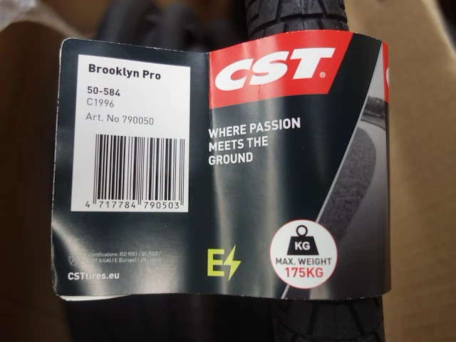 Pallet buitenbanden cst - afbeelding 5 van  5