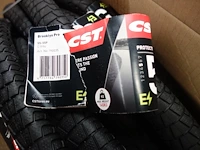 Pallet buitenbanden cst - afbeelding 2 van  5