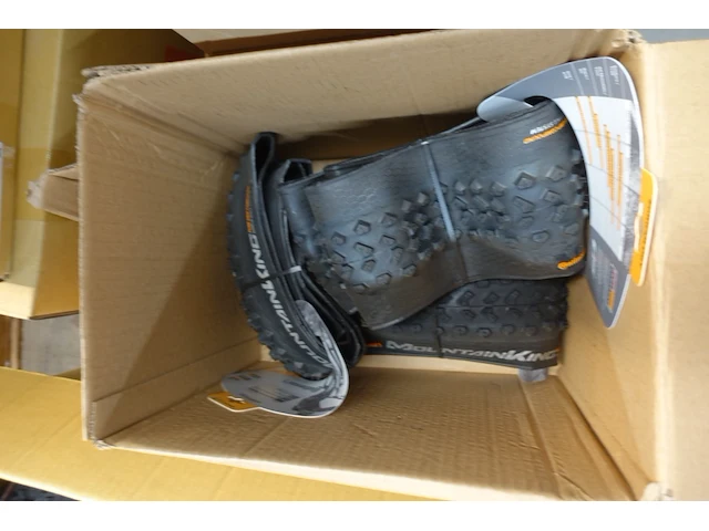 Pallet buitenbanden maxxis - afbeelding 5 van  6