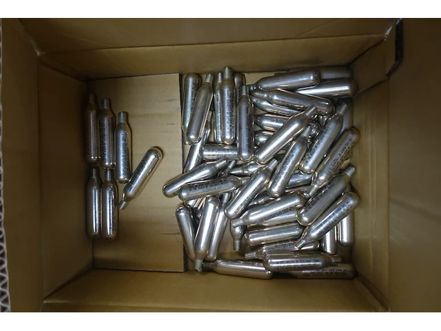 Pallet co2 inflatietubes - afbeelding 5 van  7