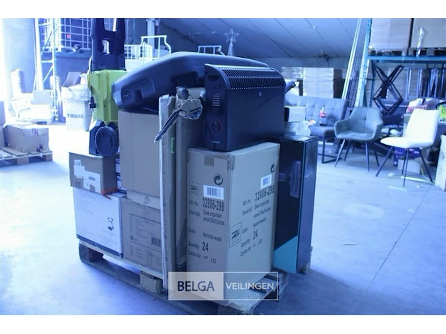 Pallet consumentengoederen - afbeelding 1 van  9