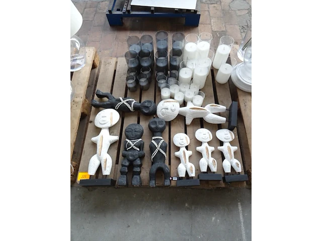 Pallet decoaratie - afbeelding 1 van  4