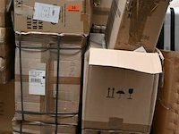 Pallet div mondmaskers - afbeelding 1 van  1