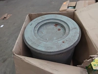 Pallet div oliefilters - afbeelding 6 van  10