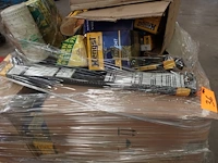 Pallet div oliefilters - afbeelding 10 van  10