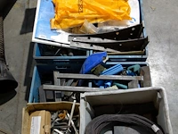Pallet divers toebehoren metaalbewerking - afbeelding 1 van  7