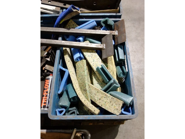Pallet divers toebehoren metaalbewerking - afbeelding 5 van  7
