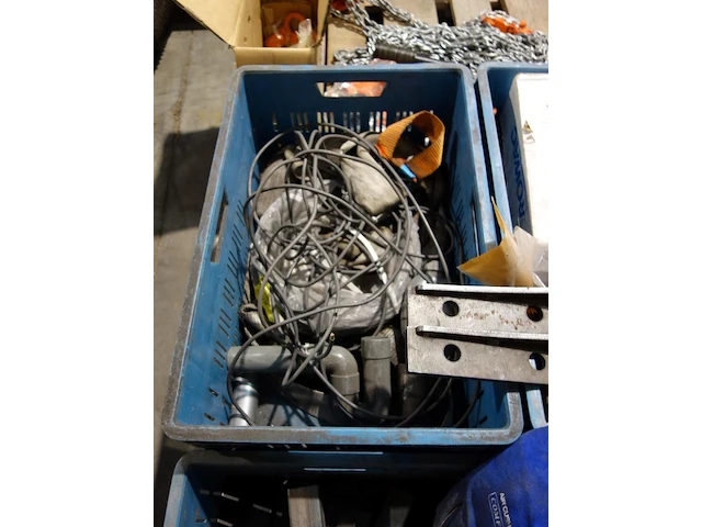 Pallet divers toebehoren metaalbewerking - afbeelding 7 van  7