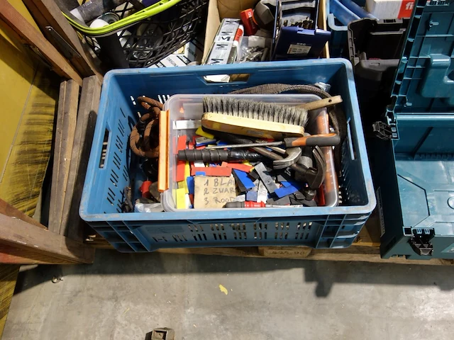 Pallet divers werkmateriaal - afbeelding 9 van  9