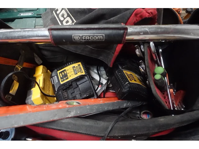 Pallet divers werkmateriaal - afbeelding 2 van  5