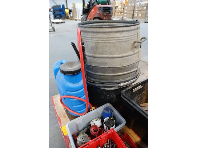 Pallet divers werkmateriaal - afbeelding 4 van  5