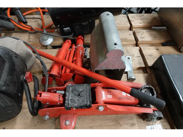 Pallet divers werkmateriaal - afbeelding 3 van  5