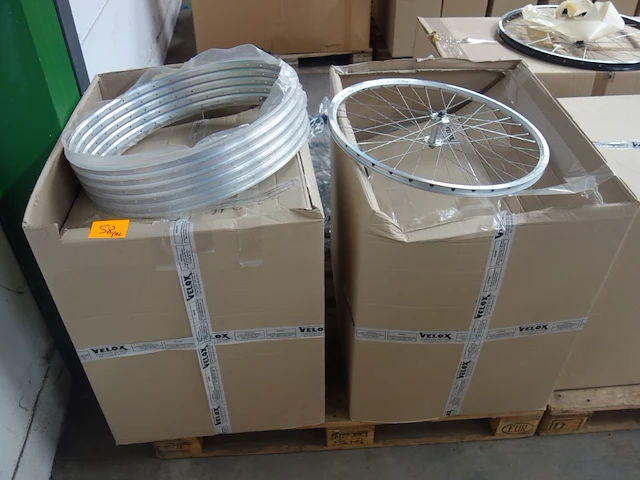 Pallet diverse alu velgen velox - afbeelding 1 van  3