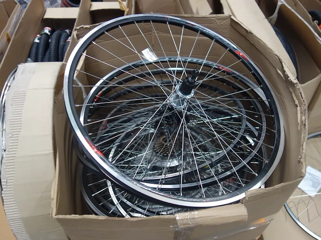 Pallet diverse alu velgen - afbeelding 2 van  2