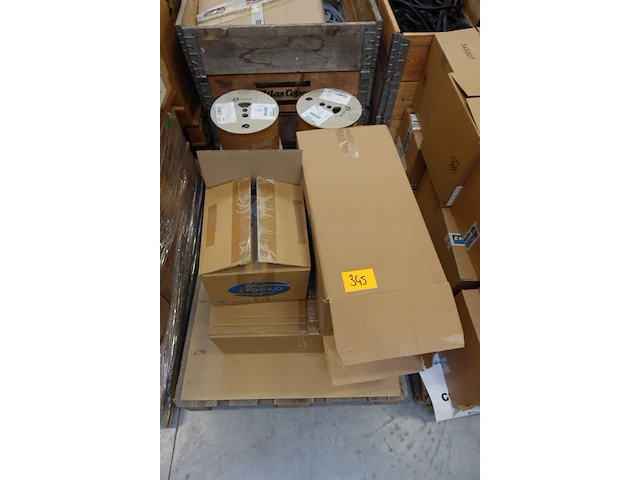 Pallet diverse assemblageonderdelen - afbeelding 1 van  4