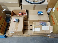 Pallet diverse banden - afbeelding 5 van  26