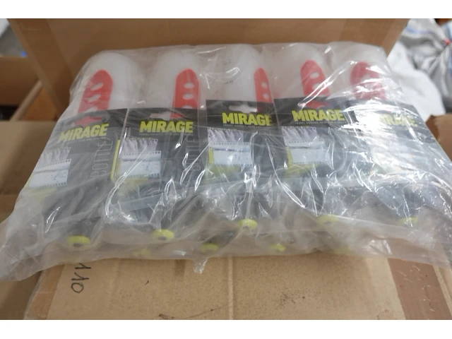 Pallet diverse drinkbidons - afbeelding 4 van  6
