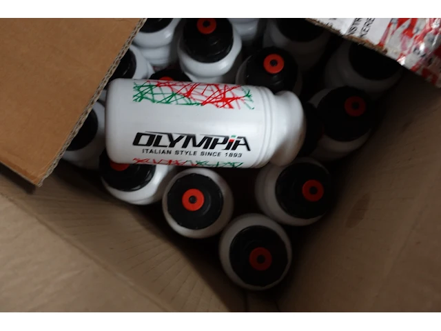 Pallet diverse drinkbidons - afbeelding 5 van  6