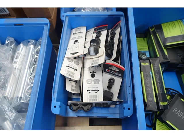 Pallet diverse fiets onderdelen - afbeelding 2 van  8