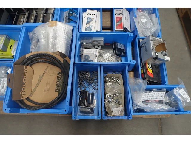 Pallet diverse fiets onderdelen - afbeelding 6 van  6