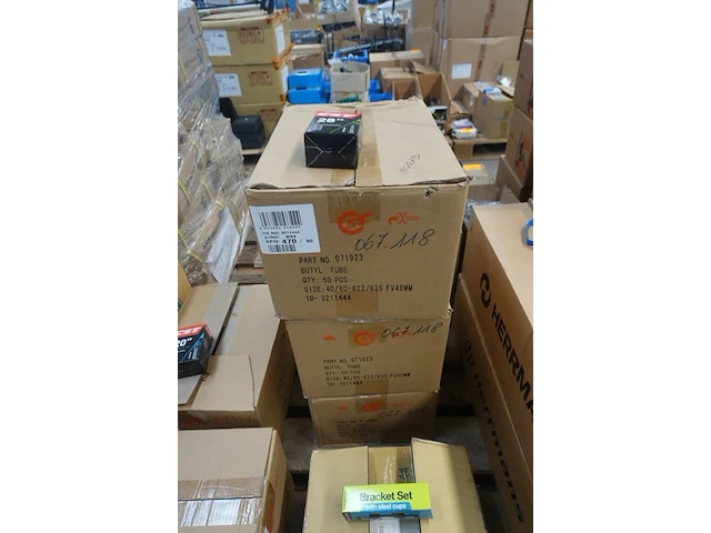 Pallet diverse fiets onderdelen - afbeelding 11 van  11