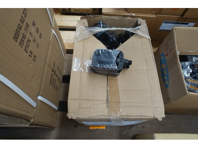 Pallet diverse fiets onderdelen - afbeelding 11 van  11