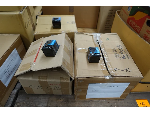 Pallet diverse fietsonderdelen - afbeelding 2 van  10
