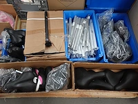 Pallet diverse fietsonderdelen - afbeelding 1 van  7