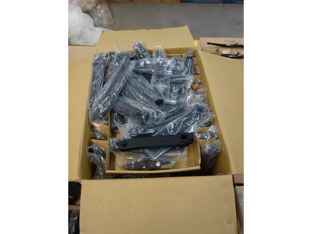 Pallet diverse fietsonderdelen - afbeelding 3 van  5