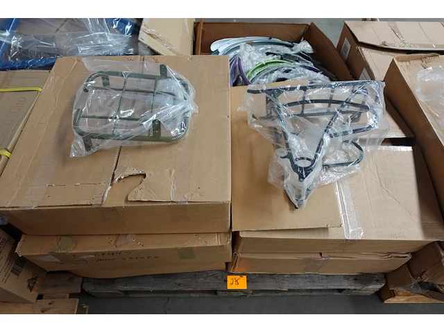 Pallet diverse fietssteunen - afbeelding 1 van  5