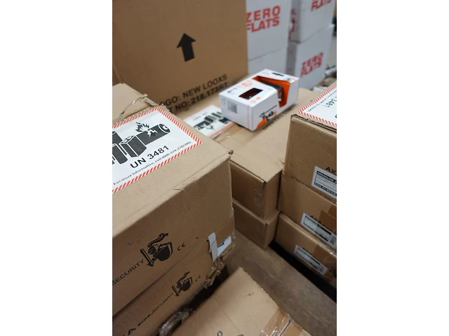 Pallet diverse fietsverlichting axa - afbeelding 10 van  12