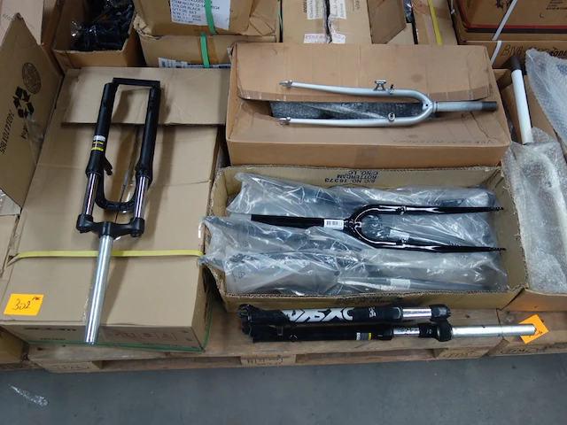 Pallet diverse fietsvorken - afbeelding 1 van  8