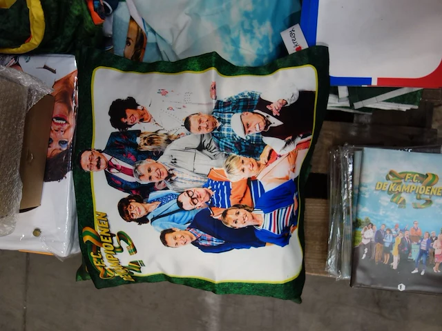 Pallet diverse geschenken - afbeelding 3 van  7